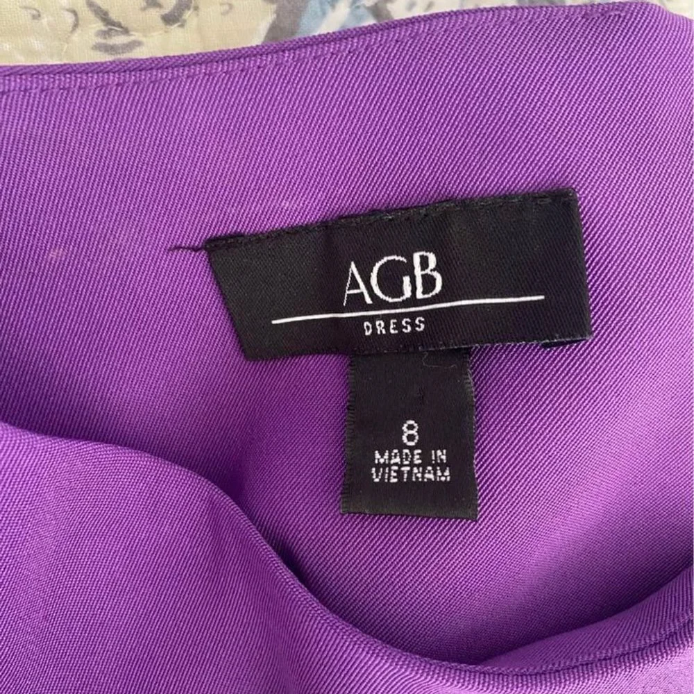 Women's Dress - Picture 4 of 4